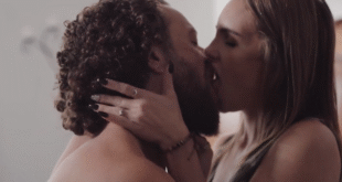 ฝรั่งเย็ดสด